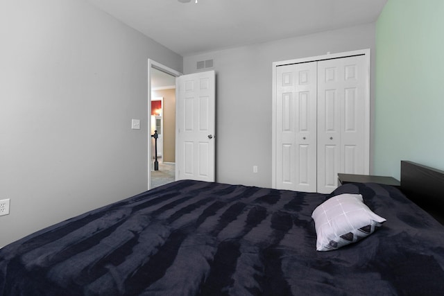 2017 Cumberland Dr, Brighton, MI 48114 - carpeted bedroom featuring a closet