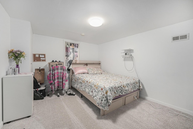 2620 Charlesgate Ave SW, Wyoming, MI 49509 - carpeted bedroom with baseboards
