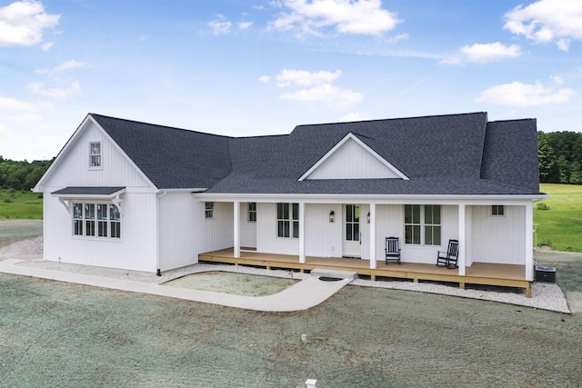 184 Porch St, Traverse City, MI 49696