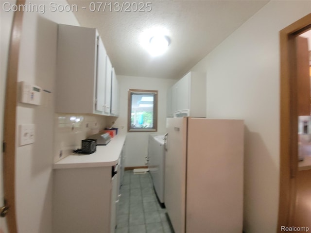 14373 Racho Blvd, Taylor, MI 48180 - washroom with baseboards
