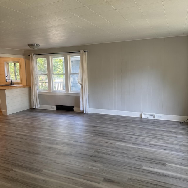 1073 Ada Ave, Muskegon, MI 49442 - photo 3