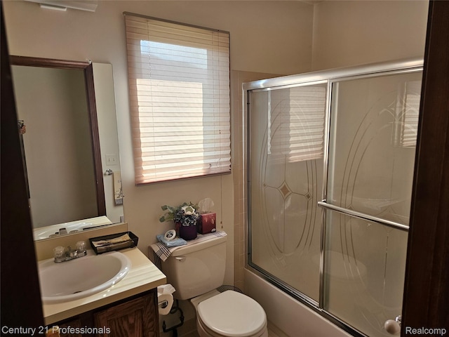 4866 Elm Tree Ln, Warren, MI 48092 - full bathroom with vanity, enclosed tub / shower combo, and healthy amount of natural light