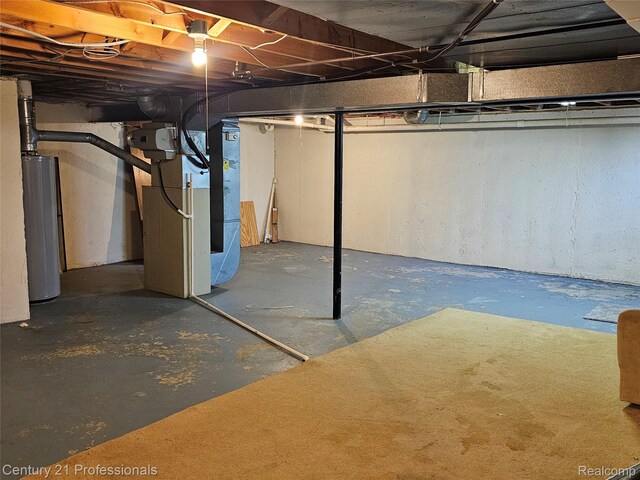4866 Elm Tree Ln, Warren, MI 48092 - unfinished below grade area featuring water heater and heating unit