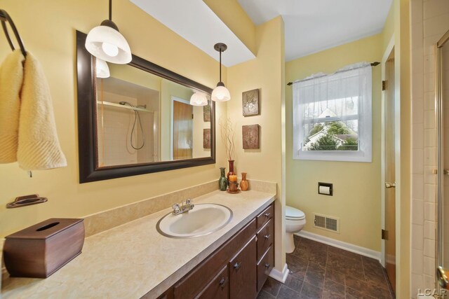608 Brook St, Tecumseh, MI 49286 - full bath featuring vanity and a shower