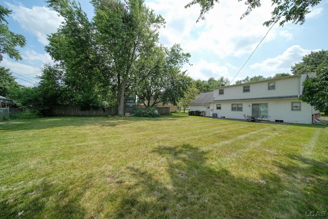 608 Brook St, Tecumseh, MI 49286 - view of yard
