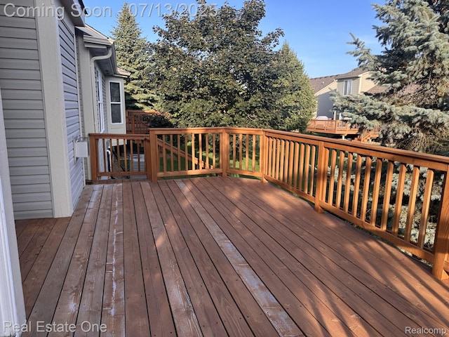 820 Woodhaven Dr, Commerce Twp, MI 48390 - view of wooden deck