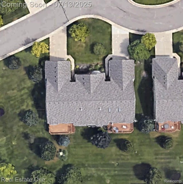 820 Woodhaven Dr, Commerce Twp, MI 48390 - aerial view of property's location