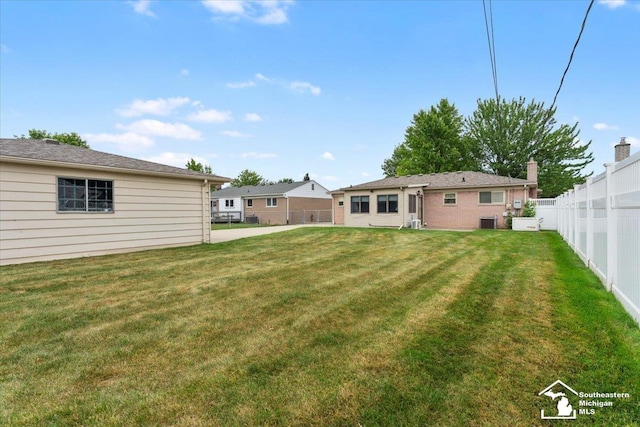 15930 Drysdale St, Southgate, MI 48195 - view of yard