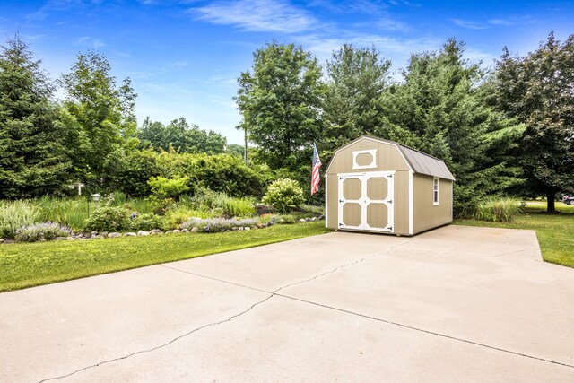 7538 Cram Rd, Williamsburg, MI 49690