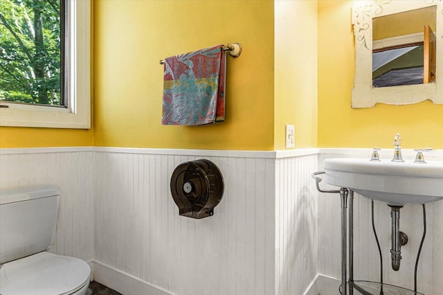 16253 1st Ln, Union Pier, MI 49129 - bathroom with wainscoting