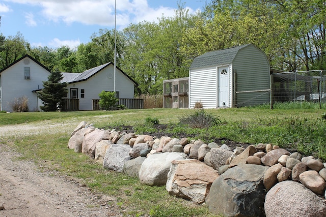 411 Block Rd, Coldwater, MI 49036 - view of yard with a shed