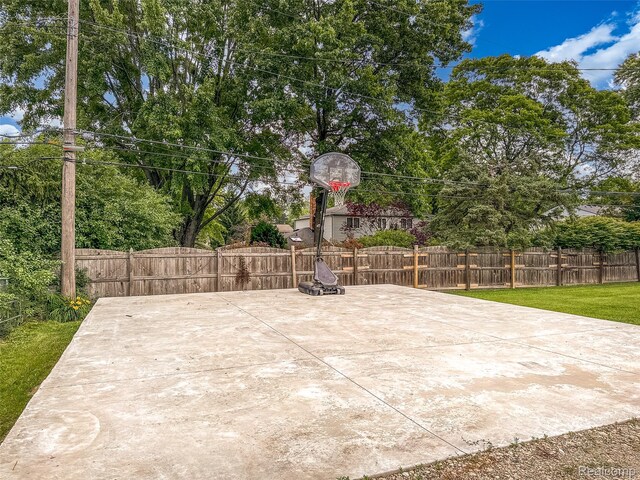 2558 Avonhurst Dr, Troy, MI 48084 - photo 27