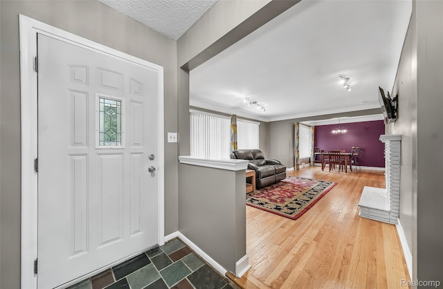 2558 Avonhurst Dr, Troy, MI 48084 - photo 4