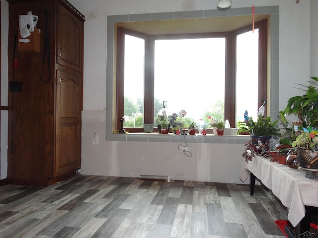 1570 Evon Rd, Saginaw, MI 48601 - interior space featuring light wood finished floors and plenty of natural light