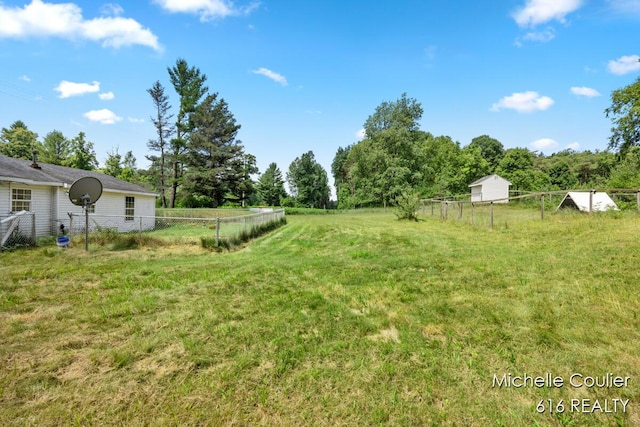 9583 E 5 Mile Rd, Big Rapids, MI 49307 - view of yard