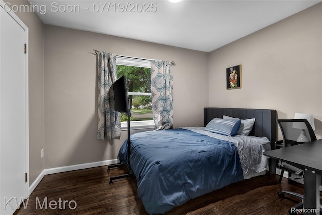 972 Goodale Ave, Clawson, MI 48017 - bedroom with wood finished floors and baseboards