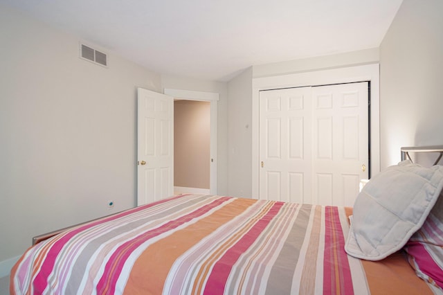 7751 Austinridge Dr SE, Caledonia, MI 49316 - bedroom featuring a closet