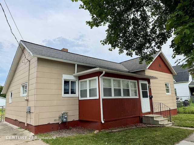 2415 Garfield Ave, Bay City, MI 48708 - photo 1