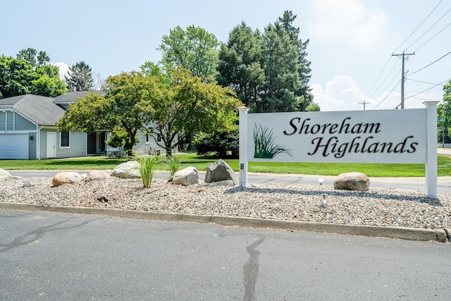 2460 Shoreham Highlands St, Saint Joseph, MI 49085 - photo 1