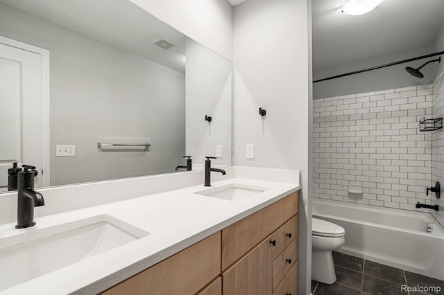 1087 Hampton Cir Unit 55, Detroit, MI 48207 - bathroom with double vanity, washtub / shower combination, and tile patterned floors