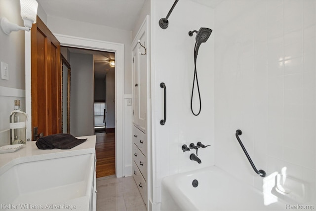 402 E 7th St, Royal Oak, MI 48067 - full bath with shower / tub combination and vanity