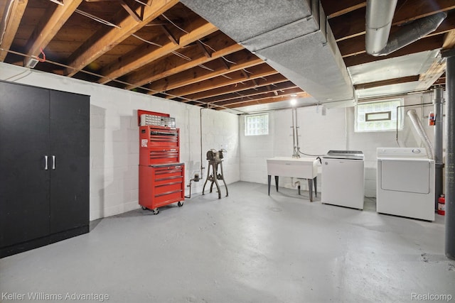 402 E 7th St, Royal Oak, MI 48067 - basement with separate washer and dryer and concrete block wall