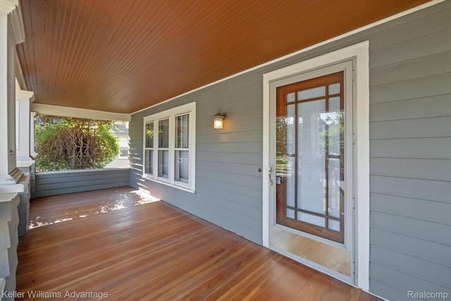 402 E 7th St, Royal Oak, MI 48067 - view of wooden porch