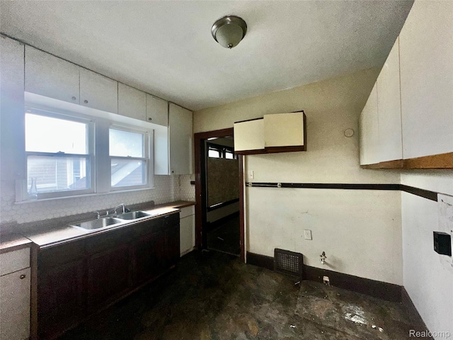 11184 Northlawn St, Detroit, MI 48204 - photo 7