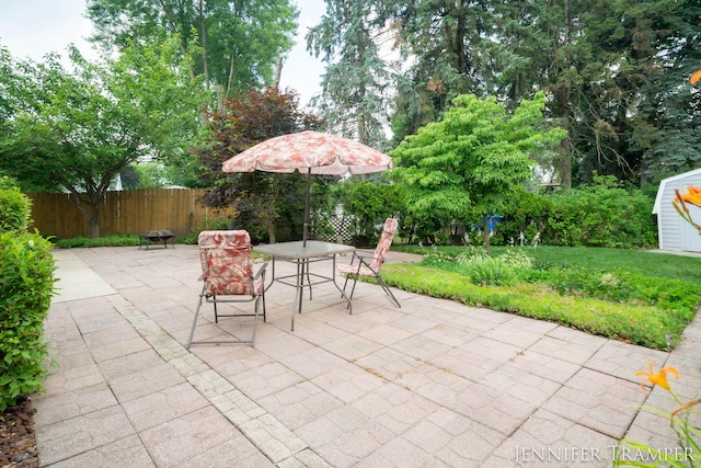 4001 Hillsdale Ave NE, Grand Rapids, MI 49525 - view of patio featuring outdoor dining space