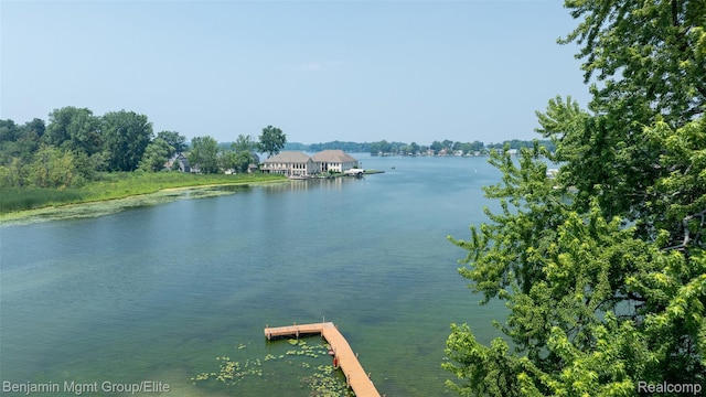1455 Edgewater Dr, Fenton, MI 48430 - photo 15