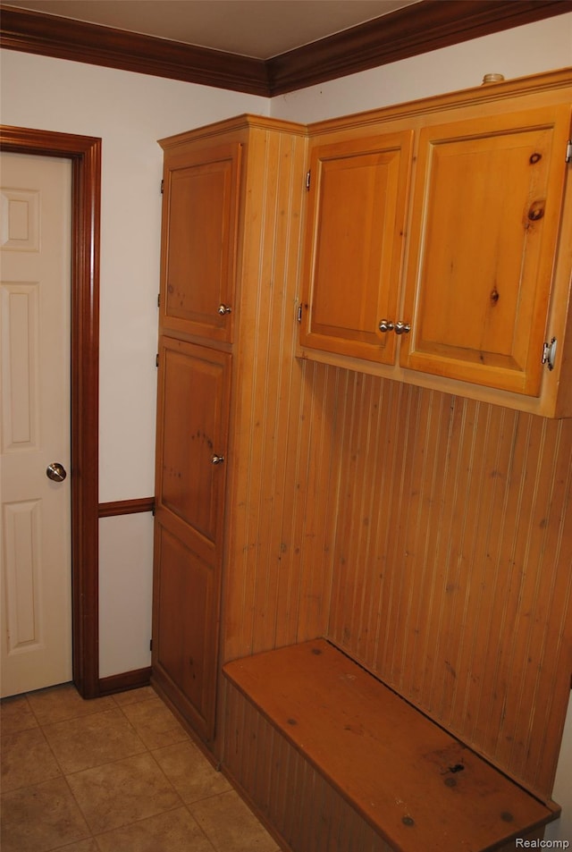 4785 Mayer Rd, China, MI 48054 - mudroom with crown molding