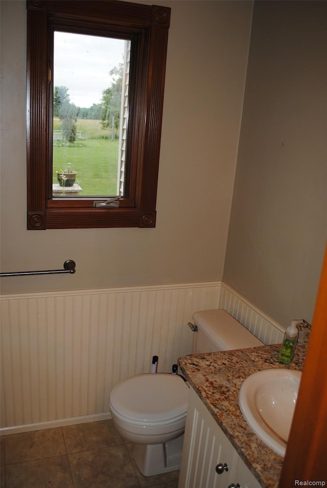 4785 Mayer Rd, China, MI 48054 - bathroom with wainscoting and vanity