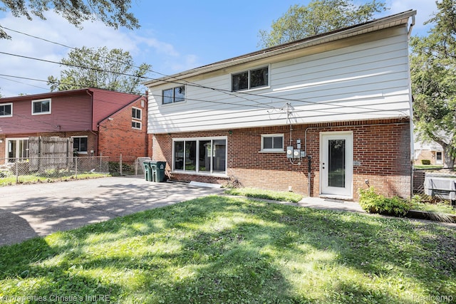 1014 Key W Dr, Clawson, MI 48017 - back of property featuring brick siding