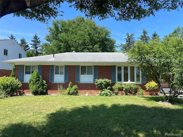 30823 Blairmoor Dr, Madison Heights, MI 48071 - photo 1