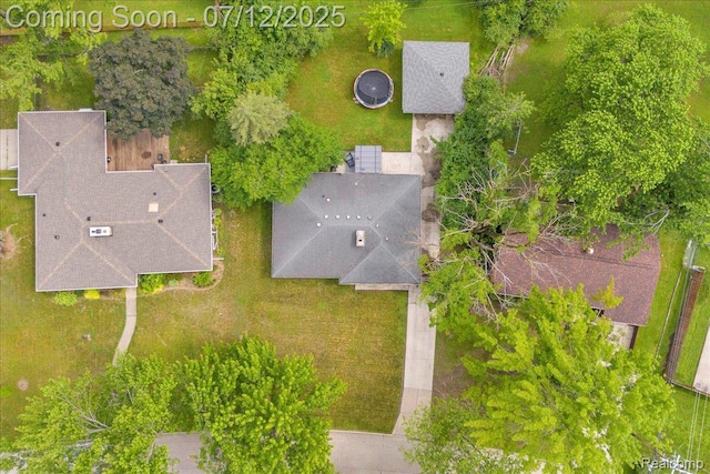 19425 Butternut Ln, Southfield, MI 48076 - drone / aerial view