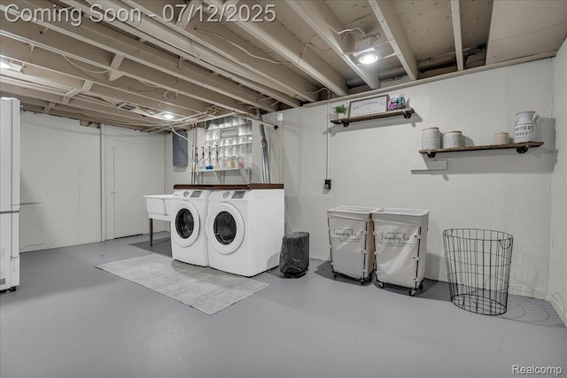 19425 Butternut Ln, Southfield, MI 48076 - washroom with washer and dryer
