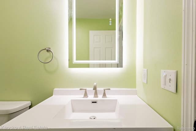 3782 Egan St, Saginaw, MI 48601 - bathroom with toilet and vanity