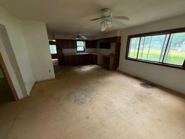 8172 S Bloomer St, Carson City, MI 48811 - photo 5