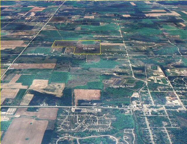 2402 E Sparling Rd, Kingsley, MI 49649