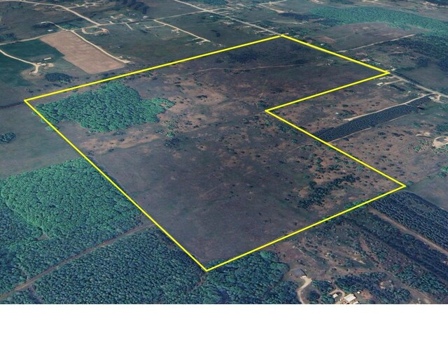 2402 E Sparling Rd, Kingsley, MI 49649