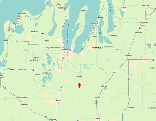 2402 E Sparling Rd, Kingsley, MI 49649