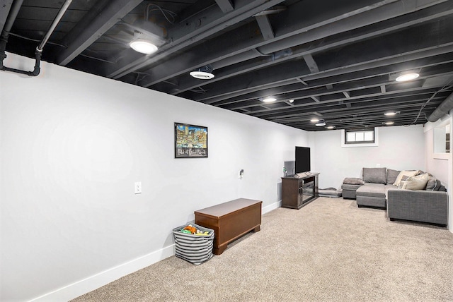 1018 S Stephenson Hwy, Royal Oak, MI 48067 - carpeted living area with baseboards