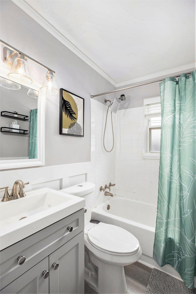 1018 S Stephenson Hwy, Royal Oak, MI 48067 - bathroom with vanity, crown molding, shower / bath combination with curtain, and wood finished floors