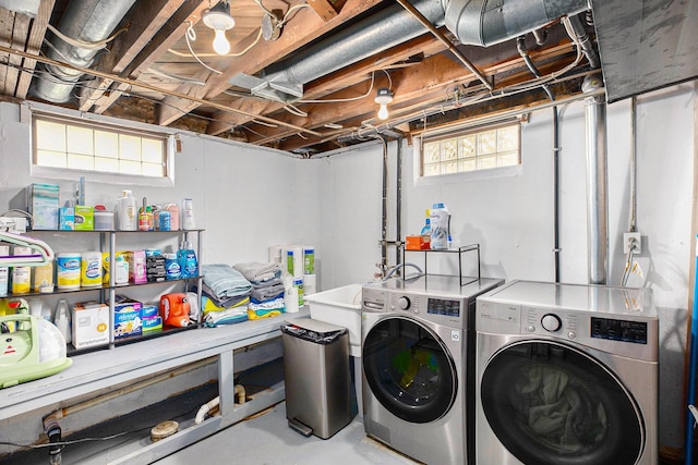 1018 S Stephenson Hwy, Royal Oak, MI 48067 - laundry area with independent washer and dryer