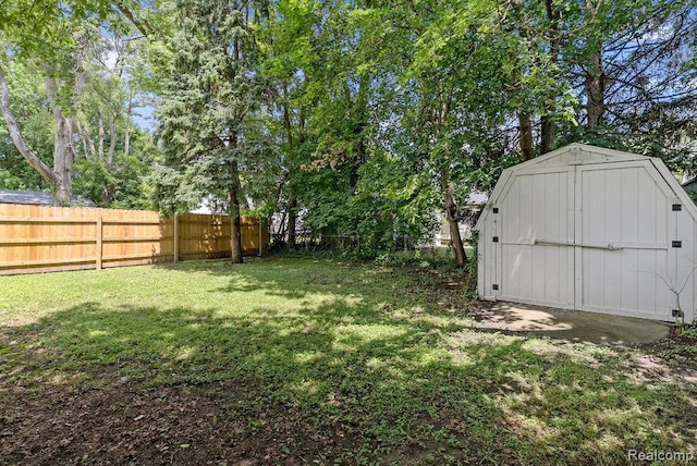 3818 Wisner St, Flint, MI 48504 - fenced backyard with a shed