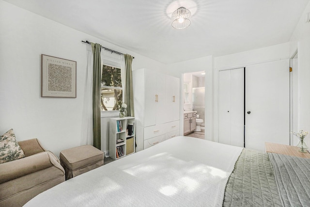 4649 Northview Ave NE, Grand Rapids, MI 49525 - bedroom featuring a closet and connected bathroom
