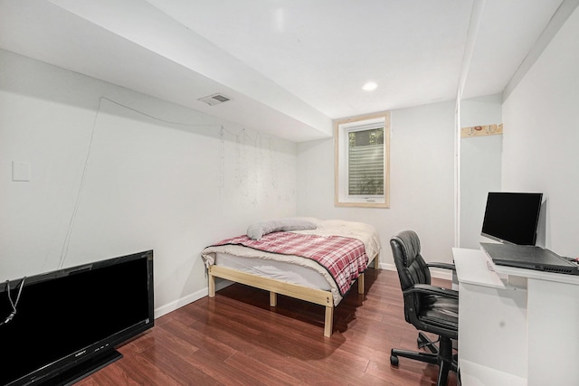 4649 Northview Ave NE, Grand Rapids, MI 49525 - bedroom with wood finished floors, an office area, and recessed lighting