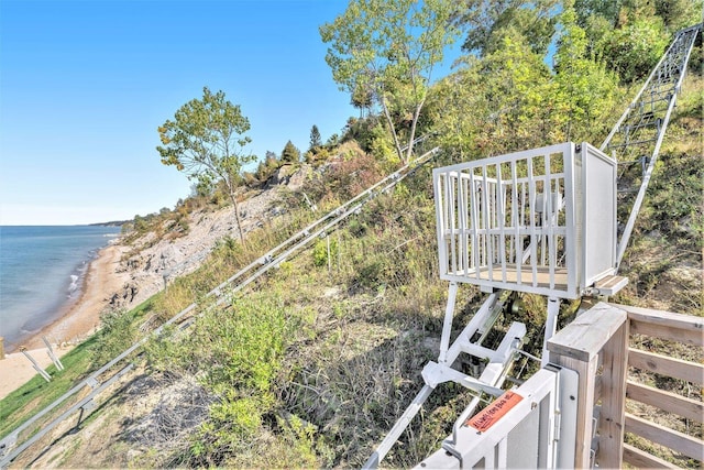 7229 Lakeview Ave, South Haven, MI 49090 - view of yard with view of water and beach