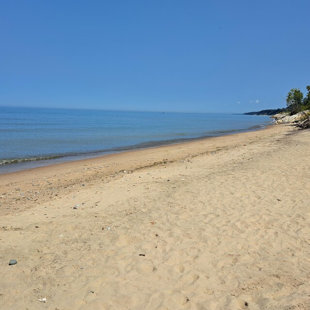 7229 Lakeview Ave, South Haven, MI 49090 - water view with nearby beach