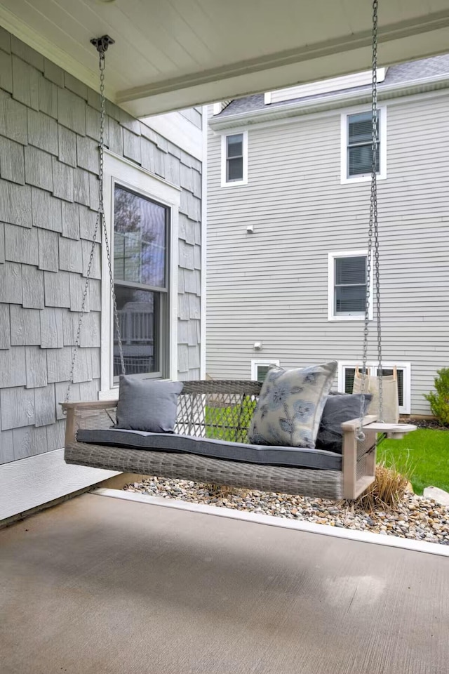 7229 Lakeview Ave, South Haven, MI 49090 - view of patio / terrace